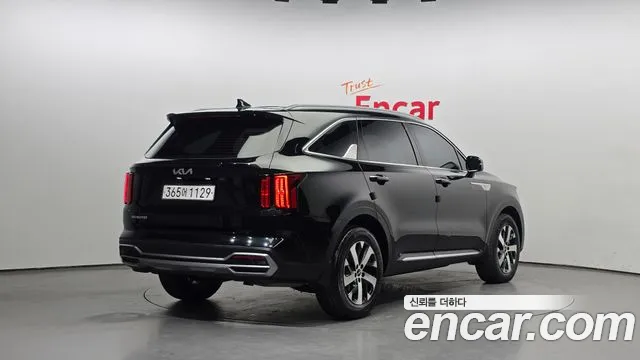 Kia Sorento 2023 — фото 2
