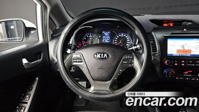 Kia K3 2015 — фото 13
