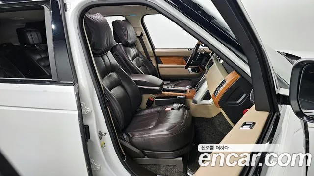 Land Rover Range Rover 2018 — фото 12