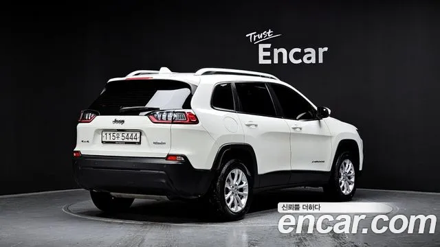 Jeep Cherokee 2019 — фото 2