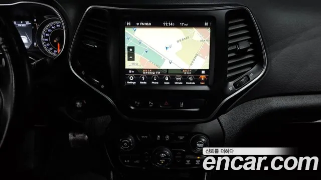 Jeep Cherokee 2019 — фото 14