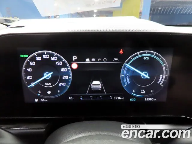 Kia Niro 2022 — фото 8