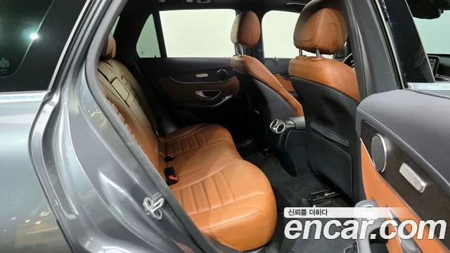 Mercedes-Benz GLC-Class 2022 — фото 12