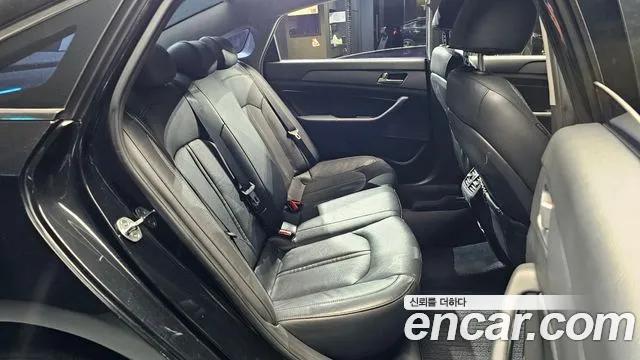 Hyundai Sonata 2018 — фото 12