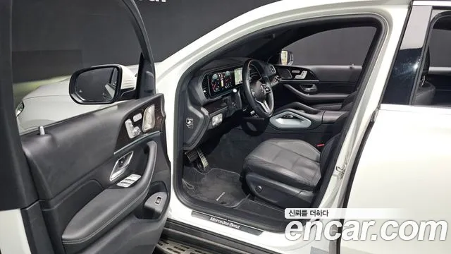 Mercedes-Benz GLE-Class 2023 — фото 10
