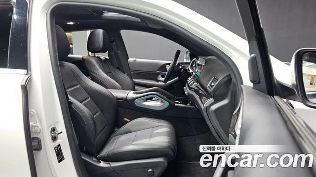 Mercedes-Benz GLE-Class 2023 — фото 11