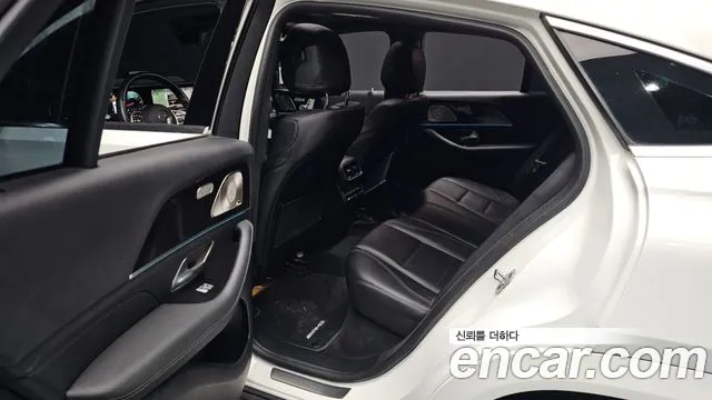 Mercedes-Benz GLE-Class 2023 — фото 13