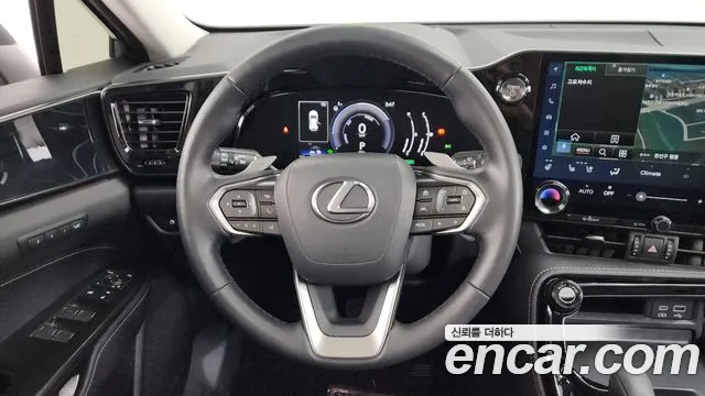 Lexus NX 2023 — фото 13