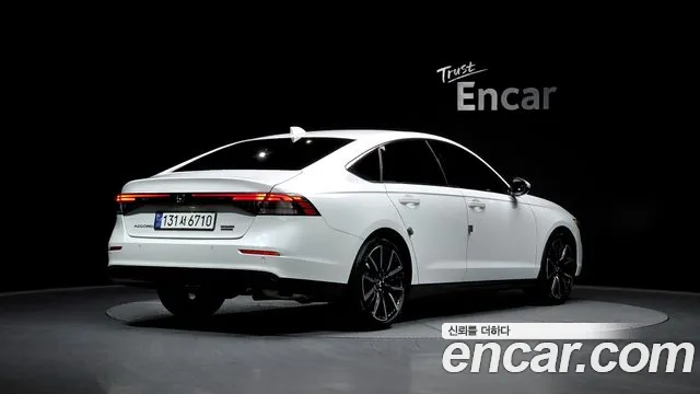 Honda Accord 2023 — фото 2