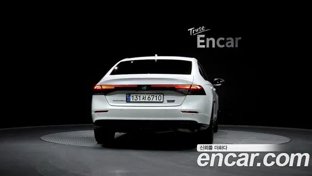 Honda Accord 2023 — фото 4