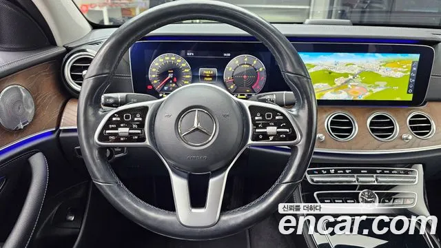Mercedes-Benz E-Class 2019 — фото 13