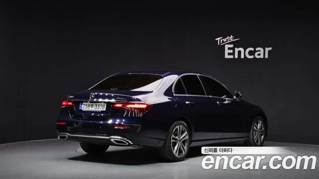 Mercedes-Benz E-Class 2021 — фото 2