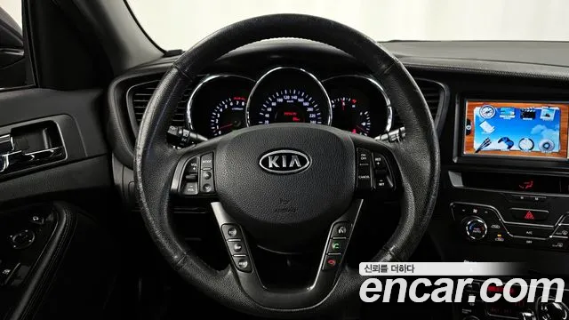 Kia K5 2011 — фото 13