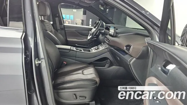 Hyundai Santafe 2021 — фото 11