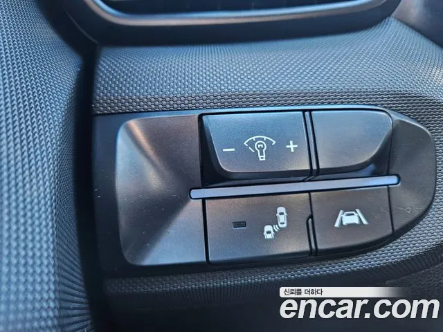 Hyundai Veloster 2022 — фото 14
