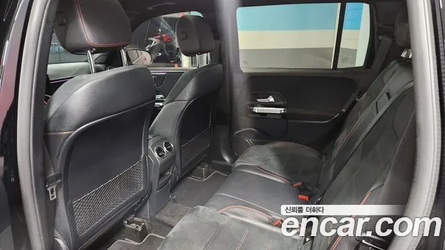 Mercedes-Benz GLB-Class 2023 — фото 10