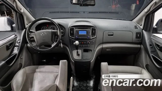 Hyundai Starex 2019 — фото 7