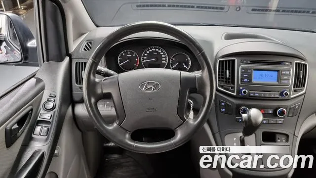Hyundai Starex 2019 — фото 14