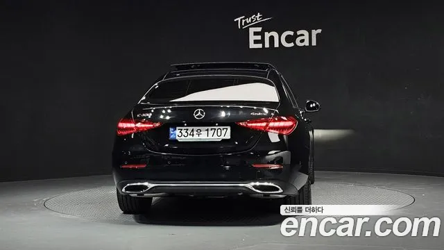 Mercedes-Benz C-Class 2024 — фото 4