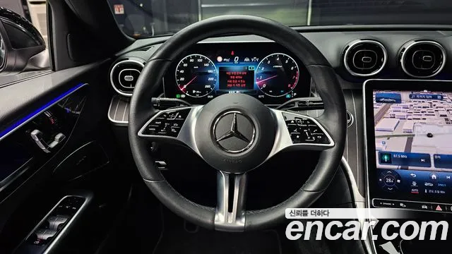 Mercedes-Benz C-Class 2024 — фото 13