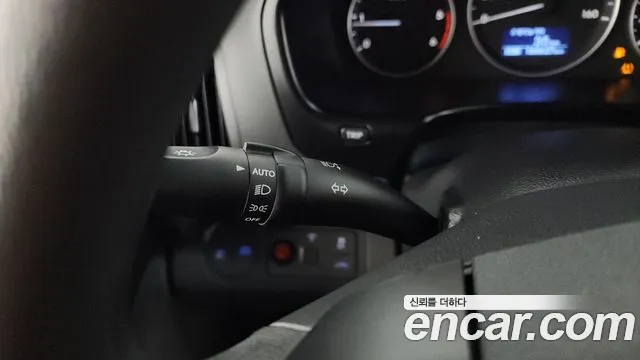 Hyundai Starex 2019 — фото 14