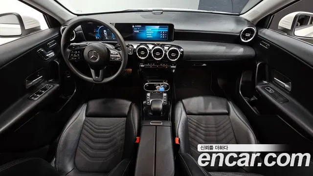 Mercedes-Benz A-Class 2020 — фото 7