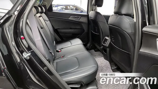 Kia Sportage 2022 — фото 12