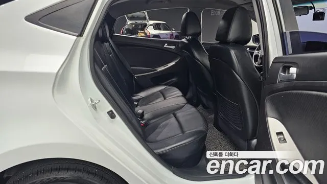 Hyundai Accent 2016 — фото 12