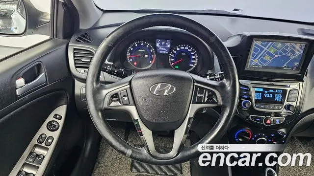 Hyundai Accent 2016 — фото 13