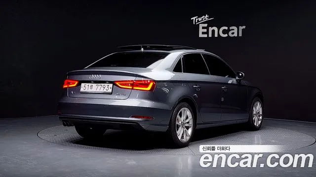 Audi A3 2015 — фото 2