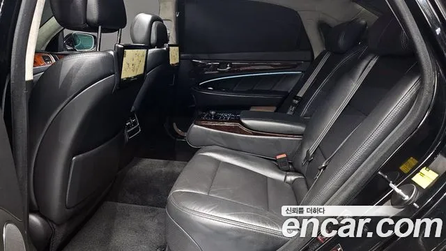 Hyundai Equus 2014 — фото 12