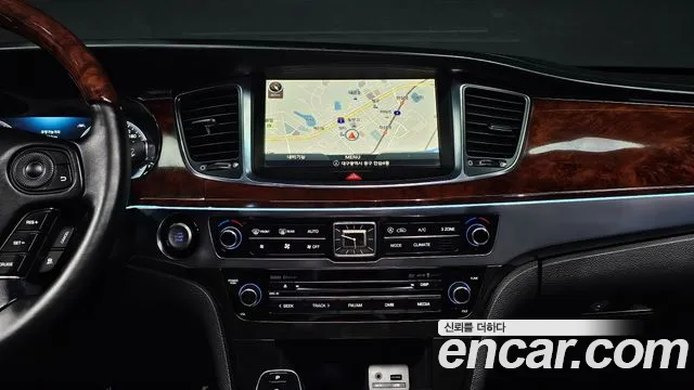 Hyundai Equus 2014 — фото 14