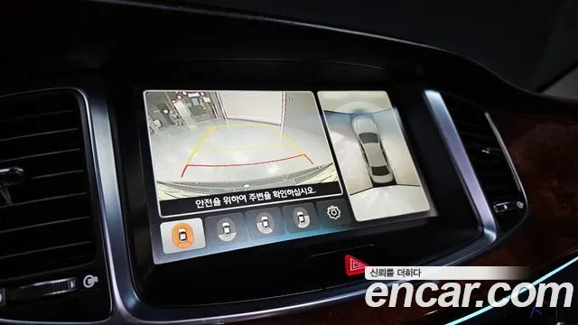 Hyundai Equus 2014 — фото 15