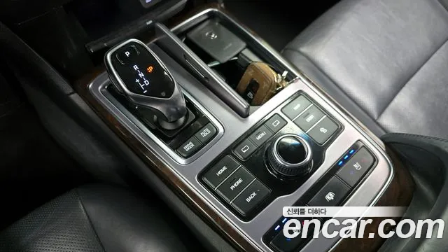 Hyundai Equus 2014 — фото 9