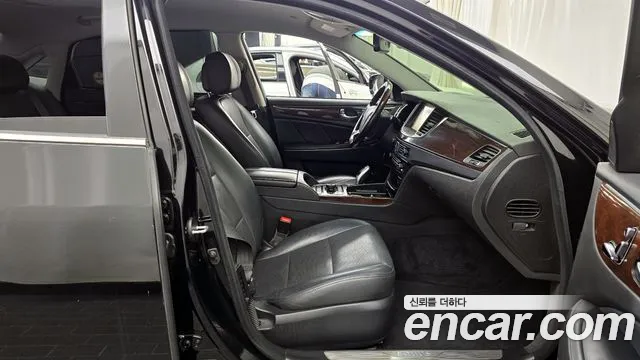 Hyundai Equus 2014 — фото 11