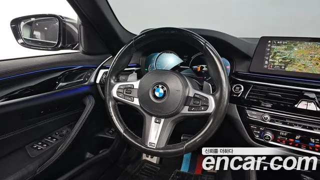 BMW 5-Series 2018 — фото 13