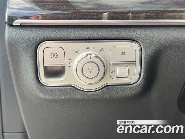 Mercedes-Benz GLE-Class 2021 — фото 12