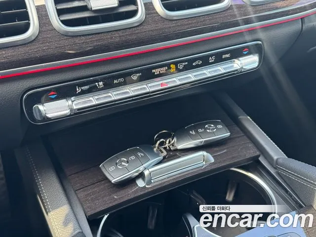 Mercedes-Benz GLE-Class 2021 — фото 15