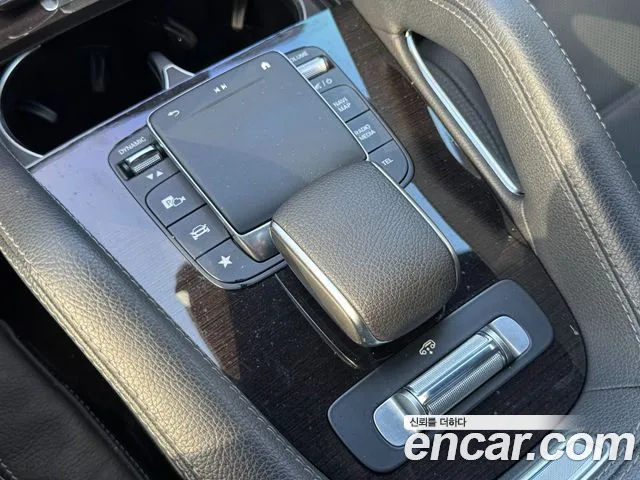 Mercedes-Benz GLE-Class 2021 — фото 16