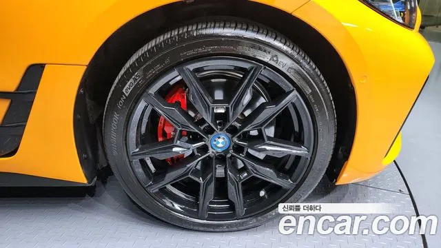 BMW i4 2024 — фото 5