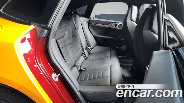 BMW i4 2024 — фото 12