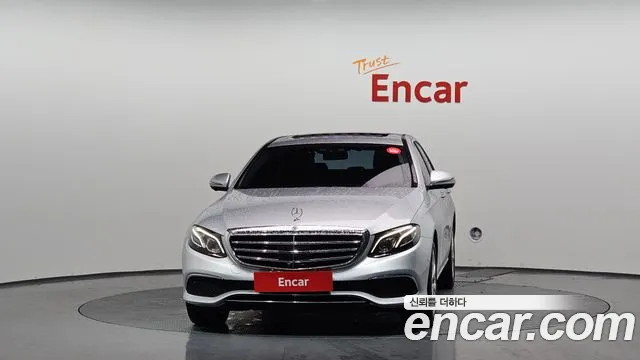 Mercedes-Benz E-Class 2019 — фото 3