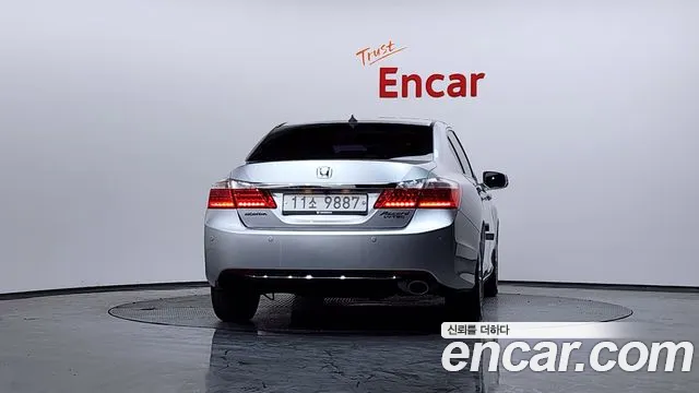 Honda Accord 2015 — фото 4