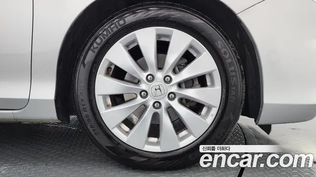 Honda Accord 2015 — фото 5