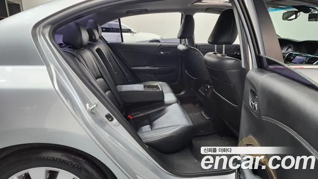 Honda Accord 2015 — фото 12