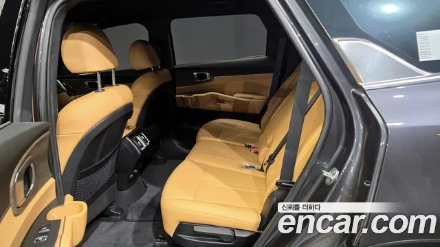 Kia Sorento 2022 — фото 11