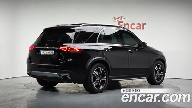 Mercedes-Benz GLE-Class 2022 — фото 2