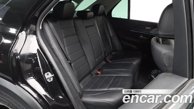 Mercedes-Benz GLE-Class 2022 — фото 12
