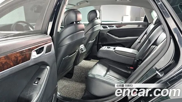 Hyundai Genesis 2016 — фото 12