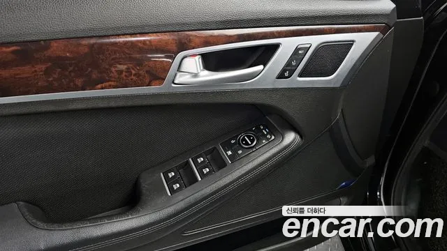 Hyundai Genesis 2016 — фото 18